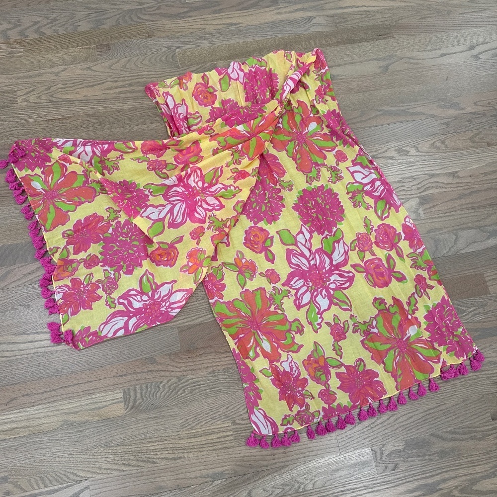 Lilly Pulitzer printed scarf with tassel ends